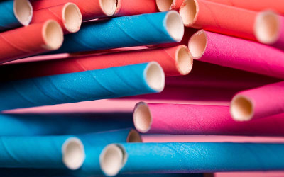 Tkanina to nie tylko materiał – jak wpływa na komfort, trwałość i wizerunek marki